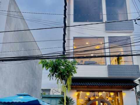 KHÔNG GIAN NHÀ HÀNG HẠNH PHÚC